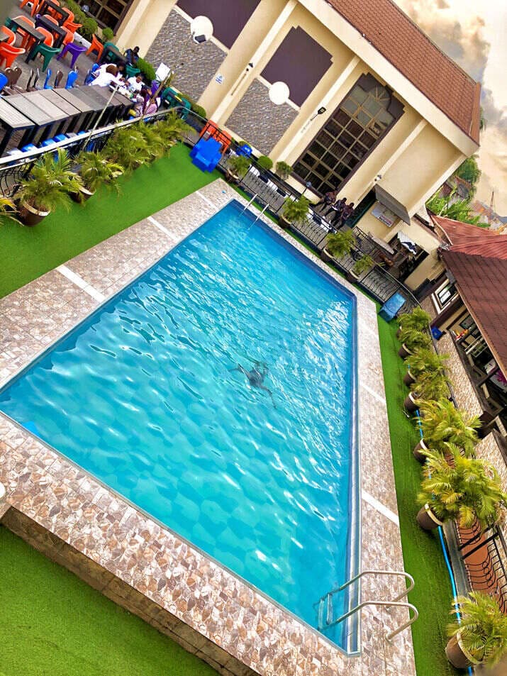 Benny Hotel gallery